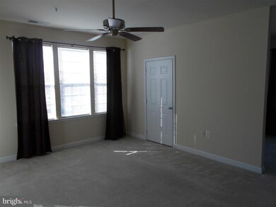 22641 Blue Elder Terrace unit 204, Ashburn, VA 20148 - photo 4