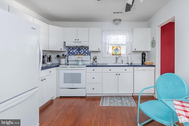 17 Hickory Ln, Swedesboro, NJ 08085 - photo 6