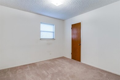 505 W Redbud Dr, Hurst, TX 76053 - photo 7