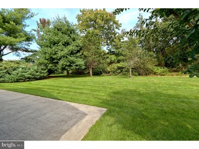 71 Knollwood Dr, Woodbury, NJ 08096 - photo 4