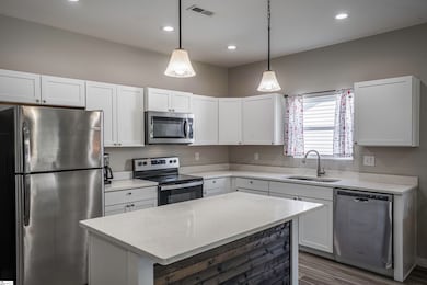 7 Lawrence St, Inman, SC 29349 - photo 3