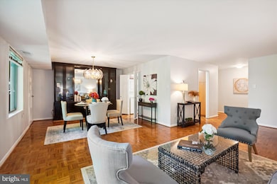 7425 Democracy Blvd unit 305, Bethesda, MD 20817 - photo 2