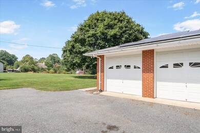 2404 Forest Hill Rd, Marriottsville, MD 21104 - photo 4