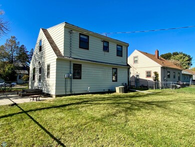 1601 11th St N, Fargo, ND 58102 - photo 6