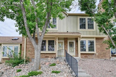 Easy Living/ HOA does all exterior maintenance