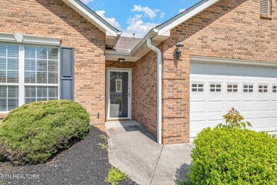 6-web-or-mls-3241 Mountain Spring Way-7