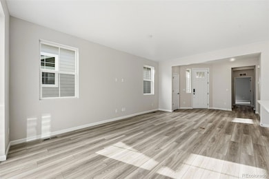 3378 N Duquesne Way, Aurora, CO 80019 - photo 2