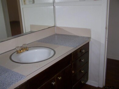 1111 1111 E 8th, Tyler, TX 75701 - photo 5