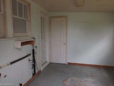 170 Lighthouse Church Rd, Siler City, NC 27344 - photo 7