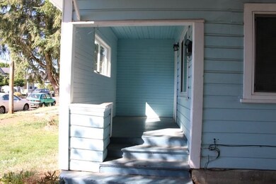 1107 10th Ave SW, Albany, OR 97321 - photo 3