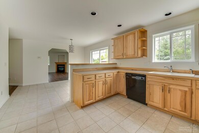 20247 Gaines Ct, Bend, OR 97702 - photo 6