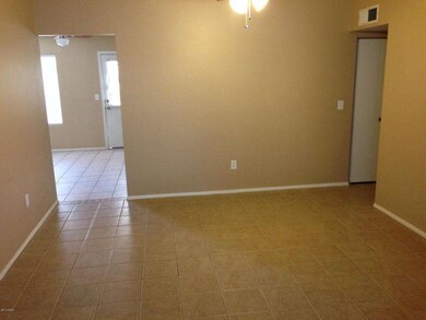 LARGE Great Room !