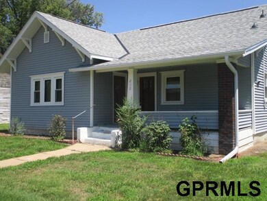 818 C St, Fairbury, NE 68352 - photo 4