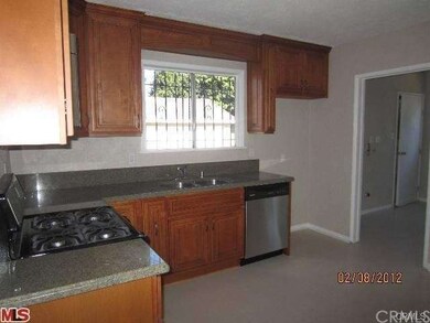 905 W Myrrh St, Compton, CA 90220 - photo 6