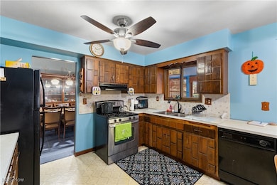 5658 N Circle View Dr, Independence, OH 44131 - photo 6