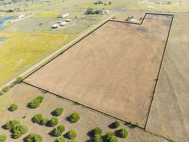 225 Knape Rd, La Grange, TX 78945 - photo 6