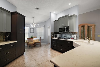 RECENTLY RENOVATED KITCHEN