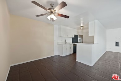 Encino Newcastle unit 22, Encino, CA 91316 - photo 7