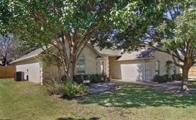 1622 Roberts Bend, Weatherford, TX 76086 - photo 2