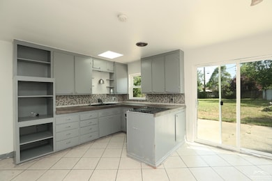 173 Oleander Cir, Redding, CA 96001 - photo 7