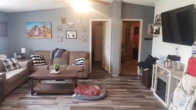 118 Valley Lake Ln, Springtown, TX 76082 - photo 3