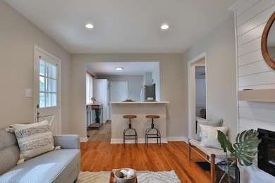 306 E Beechwold Blvd, Columbus, OH 43214 - photo 5