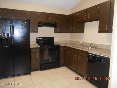 5104 Glen Alan Ct N, Jacksonville, FL 32210 - photo 2