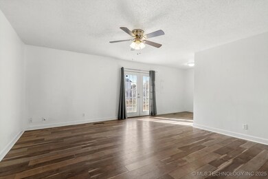 109 E Kent St, Broken Arrow, OK 74012 - photo 4