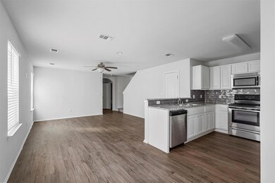 507 W Walker St unit 507, Denison, TX 75020 - photo 6