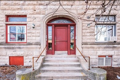 524 Harvard St unit 2, Brookline, MA 02446 - photo 3