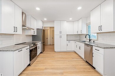 828 E Sullivan Woods Rd, Cedar, MI 49621 - photo 7