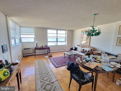 Radnor House unit 922, Bryn Mawr, PA 19010 - photo 4