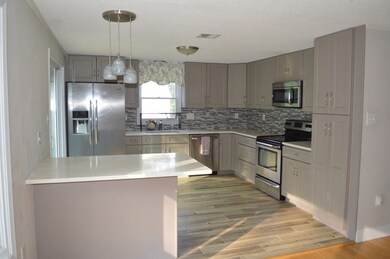 25 Crawford St, Northborough, MA 01532 - photo 4