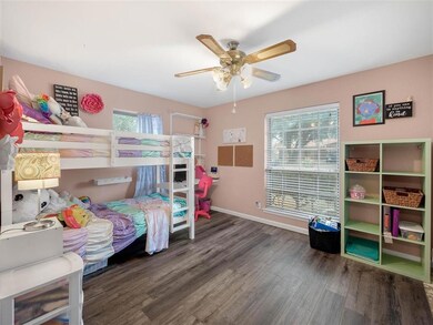 8401 Glenann Dr, North Richland Hills, TX 76182 - photo 4