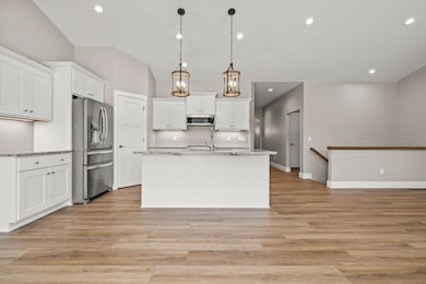 5814 Diamond View E, Midland, MI 48642 - photo 2