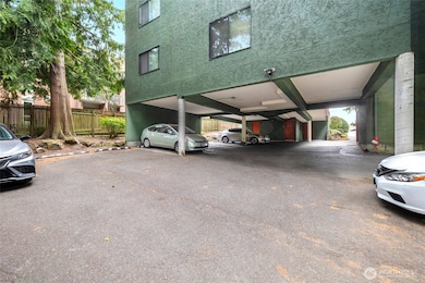 712 N 143rd St, Seattle, WA 98133 - photo 3