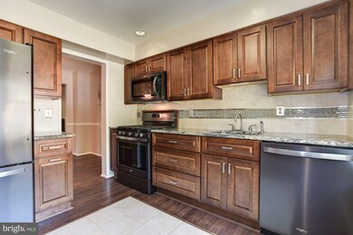 5908 Morningbird Ln, Columbia, MD 21045 - photo 5