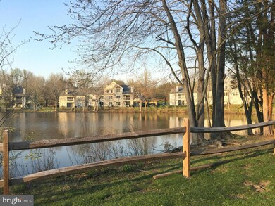 5825 Orchard Hill Ct unit 5825, Clifton, VA 20124 - photo 2