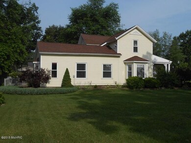 307 W Superior St, Wayland, MI 49348 - photo 2