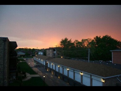 4951 134th Place unit 3A, Crestwood, IL 60445 - photo 2