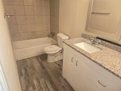 7522 Holly Hill Dr unit 5, Dallas, TX 75231 - photo 5