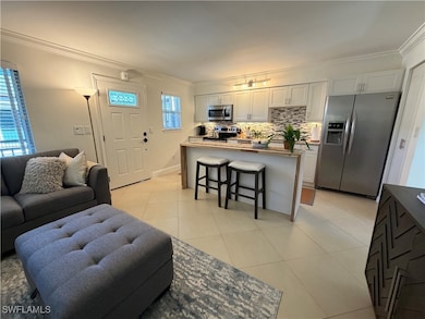 960 7th St S unit 202, Naples, FL 34102 - photo 7