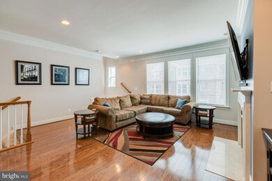 2045 Blunt Ln, Alexandria, VA 22303 - photo 4