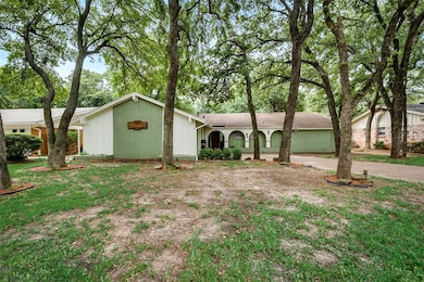 1317 Kathryn St, Hurst, TX 76053 - photo 3