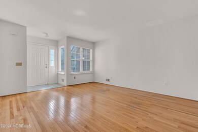 4904 Trotters Way unit 4904, Toms River, NJ 08755 - photo 5