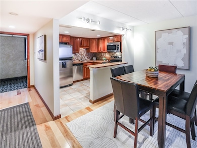 1000 Grandview Avenue Condominiums unit 1103, Pittsburgh, PA 15211 - photo 6