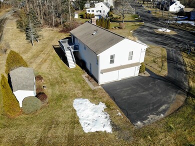 120 Larivee Ln, West Springfield, MA 01089 - photo 5
