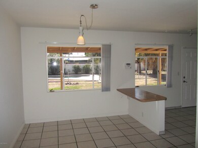 Dining Room/Breakfast Bar