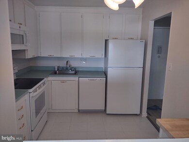 Dulaney Towers unit 901, Towson, MD 21204 - photo 7