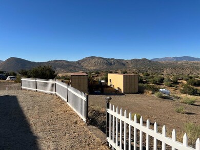 10656 Pretoria Rd, Tehachapi, CA 93561 - photo 5